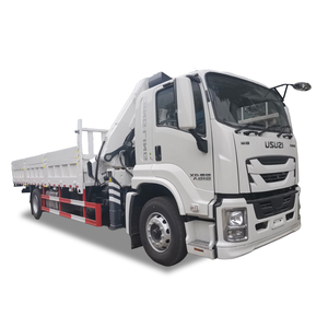 شاحنة رافعة إيسوزو عالية الجودة 8 طن 4*2 بقوة 205 حصان قيادة يسرى مع ذراع قابل للطي - Product Image 1