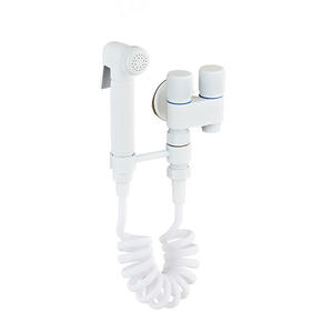 Nuevo Grifo de Cobre de Alta Presión para Inodoro con Pistola Rociadora y Válvula Angular para Baño - Product Image 3