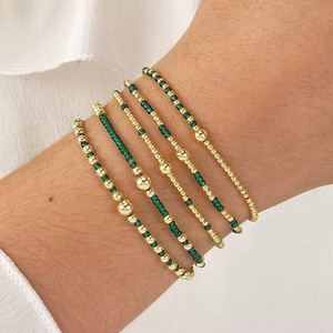 Set di Cinque Braccialetti con Perline - <span class=keywords><strong>Gioielli</strong></span> Unisex alla Moda Versatili per Anniversario - Product Image 1