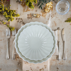 Nouvel arrivage d'assiette en <span class=keywords><strong>porcelaine</strong></span> de restaurant de mariage blanc à bord de chrysanthème assiette en <span class=keywords><strong>porcelaine</strong></span> <span class=keywords><strong>blanche</strong></span> personnalisée - Product Image 4