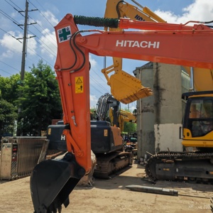 Excavatrice sur chenilles Hitachi ZX120 d'occasion, 12 tonnes, de taille moyenne, faible nombre d'heures, d'origine japonaise, en conteneur d'origine, à vendre - Product Image 3
