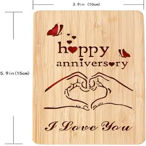 Tarjeta de aniversario de madera minimalista hecha a mano Saludo de madera y bambú real para el mensaje del Día de San Valentín 'I Love You' - Product Image 3