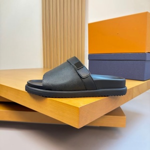 Nouvelles pantoufles de luxe modèle 2026 avec impression de lettres, sandales de skateboard pour l'été, sandales décontractées en cuir - Product Image 6