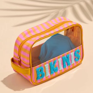 Bolsa de Maquillaje Portátil de Viaje al por Mayor, Organizador de Cosméticos Transparente de PVC con Rayas de Chenilla y Letras, para Playa - Product Image 4
