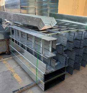 Bandeja Portacables Tipo Escalera Galvanizada en Caliente 300x100 para Instalación Exterior, Anticorrosión y Antioxidación, Suministro Directo de Fábrica - Product Image 3