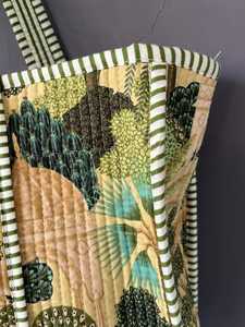 Bolsa de Mano Acolchada de Algodón con Estampado de Bloques, Ecológica, Reutilizable, para Uso Diario, Viajes, Compras - Product Image 3