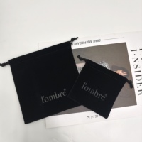 Pochette à cordon en velours noir personnalisée, sac de rangement pour bijoux épaissi et emballage cadeau avec impression de logo