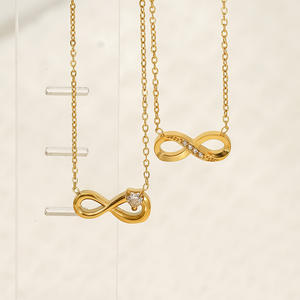 Collana con Ciondolo <span class=keywords><strong>Infinito</strong></span> Portafortuna in Acciaio Inossidabile Placcato Oro 18K, Impermeabile e con Conservazione del Colore, con Zirconi a <span class=keywords><strong>Cuore</strong></span>, Gioiello Trendy da Donna - Product Image 1