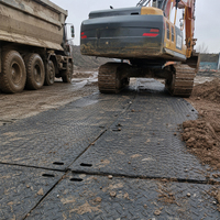 Tapis de protection au sol pour équipement lourd Waytop 1220x2440mm PE 180 tonnes noir, antidérapant, résistant au feu et à l'huile
