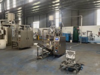 Machine d'emballage automatique VFFS de qualité alimentaire pour liquides, sauces piquantes, gels et shampoings avec sachets en papier, fabriquée en Chine par KenHigh