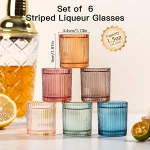 Juego de Vasos de Chupito Mini de Colores, 6 Unidades de 1.5 oz, Vasos de Vino Creativos de Estilo Vintage Acanalado de los 80 para Bares - Product Image 2