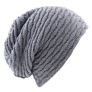 Bonnet unisexe tricoté à la main, couleur unie gris, style décontracté, chaud pour l'hiver, en acrylique, coupe ample, adulte 56-58CM - Product Image 1
