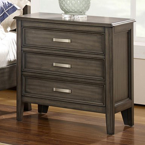 Mesita de Noche de Madera Gris Transicional - 3 Cajones y Tiradores de Níquel Satinado, Mesa Auxiliar para Dormitorio, Mueble de Almacenamiento Moderno e Informal - Product Image 1