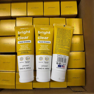 Crema <span class=keywords><strong>Facial</strong></span> Iluminadora y Limpiadora Más Vendida, 75 ml. Crema Hidratante Iluminadora con Ácido Salicílico, Ácido Tranexámico - Product Image 4