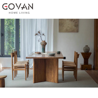 Massiver Esstisch aus altem Holz Wabi-Sabi Design Style Stabil und vielseitig für Zuhause oder Hotel für die Villa