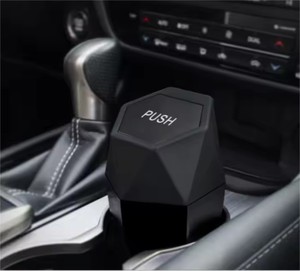 Poubelle de voiture avec couvercle, design diamant, petite poubelle automatique portable, facile à nettoyer, utilisable en voiture, à la maison, au bureau - Product Image 5