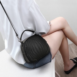 Elegant <b>Small</b> Shoulder Bag For Women Ladies Top Quality Knitted Design - Product Image 1