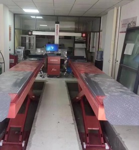 Trung Quốc Xe bốn bánh aligner giá thấp hơn 3D Bánh Xe liên kết máy ORIGNAL Launch x831e bánh xe liên kết thiết bị - Product Image 5