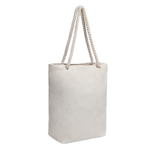 Bolsa de Mano Personalizada de Lona de Algodón con Asas de Cuerda Trenzada de Alta Calidad y Cierre de Cremallera con Ojal Metálico - Product Image 2