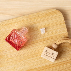 Botol penyegar udara mobil dengan tutup kayu, penyebar Aroma kosong persegi 10ml gaya baru - Product Image 4