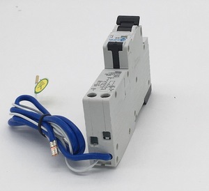 240-Volt 6kA RCBO thu nhỏ ngắt mạch Loại C/D đường cong kép dư hiện tại ngắn mạch bảo vệ 3 pha + trung tính 4 cực - Product Image 5