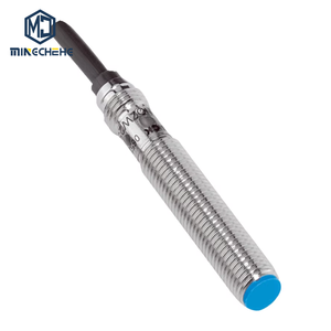 Sensor Inductivo M8 IME08-02BNSZW2S con Salida NPN para Sistemas de Control Industrial - Product Image 1