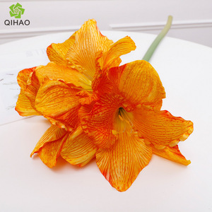 Fleur artificielle QIHAO en tissu velours Clivia, 4 têtes, haute simulation, en soie, pour décoration intérieure et accessoires de mariage - Product Image 4