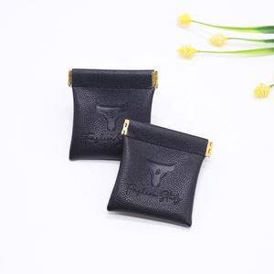 Pochette Cadeau Luxe Mini Noire pour Bijoux, Épingles à Cheveux, Montres, Bracelets et Colliers - Product Image 4