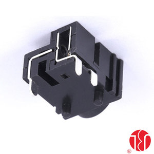 في الزاوية اليمنى للمقبس الكهربائي - Product Image 4