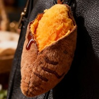 Porte-clés pendentif patate douce grillée de dessin animé, jouet en peluche amusant, mignon, en matière douce, poupée compagnon, cadeau, vente directe d'usine