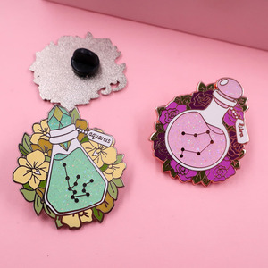 Pin Personalizado con Signo Zodiacal, Moderno, Metálico, Esmaltado, Diseño de Botella con Brillantina, Regalo para Amantes de la Astrología - Product Image 2