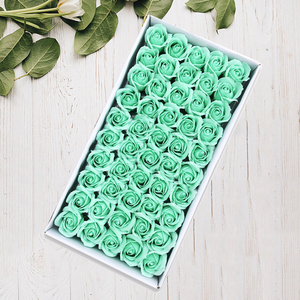 Ramo de Caja de Regalo de Flores de Jabón de Rosas de Tres Capas para San Valentín, Simulación de Cabeza de Flor de Jabón, ¡Gran Venta! - Product Image 5
