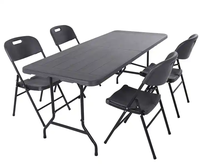 Vente chaude Hitree HDPE 183cm 6FT Table de pique-nique en plastique pliante Camp Party Tables à manger Table de banquet pliable en deux avec poignée