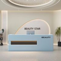 Bureau d'accueil personnalisé en MDF à panneau plat, design minimaliste avec rangement sous le comptoir et éclairage LED doux pour