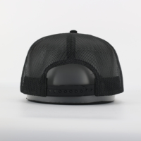 Sombrero Snapback de 5 paneles negro sólido personalizado directo de fábrica, ala plana, gorra tipo malla de alta calidad, diseño de gamuza de algodón y nailon