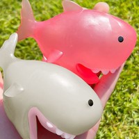 Farbvariable TPR-Material Hai-Maltose-Quetschfigur, Stressabbau-Simulation, Cartoon-Tierpuppe, Beejay Markenspielzeug