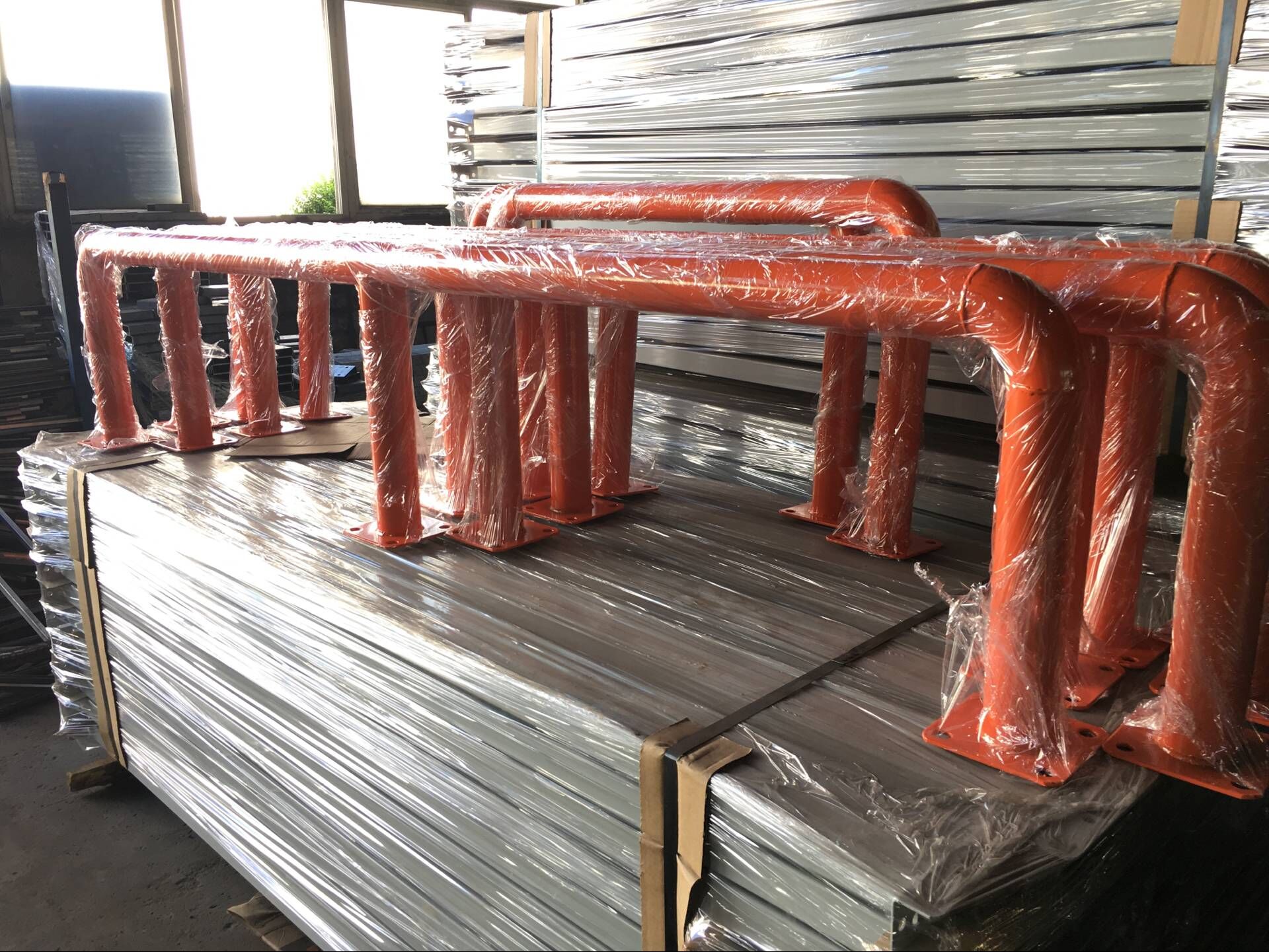 Factory price industrial heavy duty pallet rack with panel