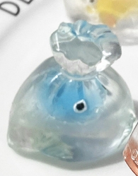 20599-Jelly-Textured Blue Goldfish Bag