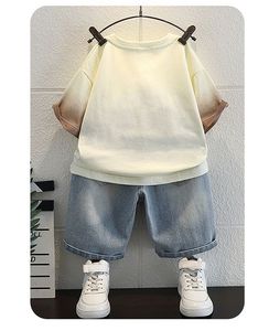 Set Outfit per Ragazzi Adolescenti: T-shirt Bianca con Stampa e Pantaloncini in Denim, 2 Pezzi Casual - Product Image 3