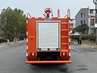 Camion benne de sauvetage diesel à double essieu, capacité de réservoir de 9 tonnes (5001-7000L), hauteur de travail de 55m, transmission 4x4, norme d'émission Euro 6, boîte manuelle