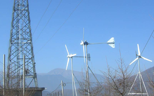 Vertical Axis Hybrid Wind <b>Solar</b> Generator <b>System</b>, 800W-10KW Clean Energy Power <b>System</b> for Home Farm Street <b>Light</b> WON-WT-VH2000w - Product Image 2
