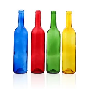 定制彩色750毫升玻璃酒瓶，带软木波尔多红酒，特别装饰的空瓶