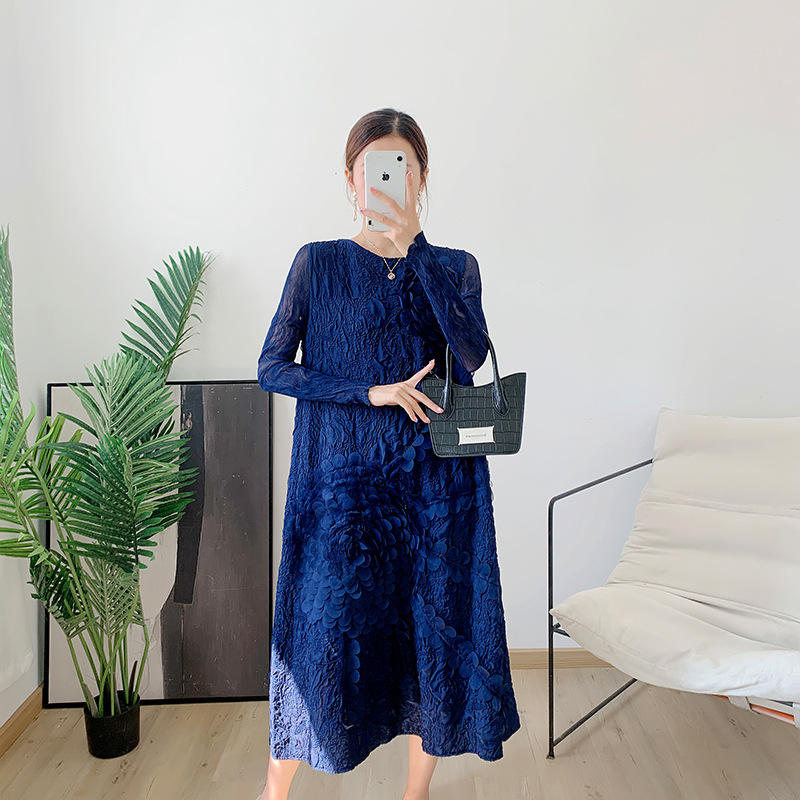 สีน้ำเงิน