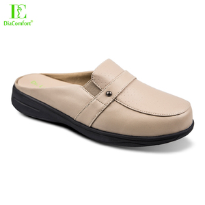 Mode microfibre semelle extérieure en caoutchouc supérieure Mules chaussures orthopédiques Slip chaussures diabétiques pour les femmes - Product Image 3