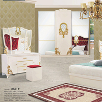 Ensemble de chambre à coucher Royal Furniture avec armoire à miroir de luxe, lit queen-size en pin antique doré, panneau moderne, lit moelleux, 10 ensembles, 5 ans