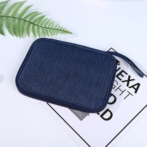 Vente en gros sacs de <span class=keywords><strong>rangement</strong></span> pour bracelets de montres organisateurs électroniques polyvalents de voyage portables bracelets de montre en nylon pochette pour pomme - Product Image 3