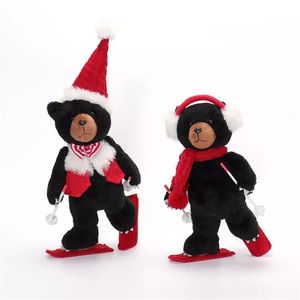 Adorable duo d'ours en peluche skieurs, ensemble de 2 pièces, animaux en fourrure douce et festifs pour la décoration de Noël à la maison - Product Image 2