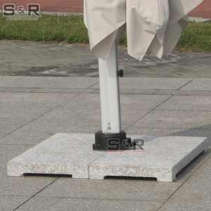 <span class=keywords><strong>Parasol</strong></span> de plage imperméable et <span class=keywords><strong>pliable</strong></span> de mobilier d'extérieur blanc imprimé personnalisé pour la publicité de <span class=keywords><strong>tente</strong></span> de parapluie de jardin - Product Image 3