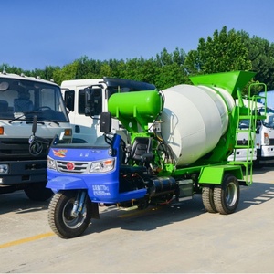 Camión Mezclador de Cemento de Cinco Ruedas con Cinco Compartimentos, Camión Mezclador de Concreto Pequeño para Carreteras Interiores de 2.5m3 3m3 - Product Image 2