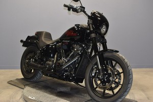 Venta de Motocicleta Harley Davidson Low S 2025, Color Negro Vívido, Nueva, Tipo Cruiser - Product Image 2
